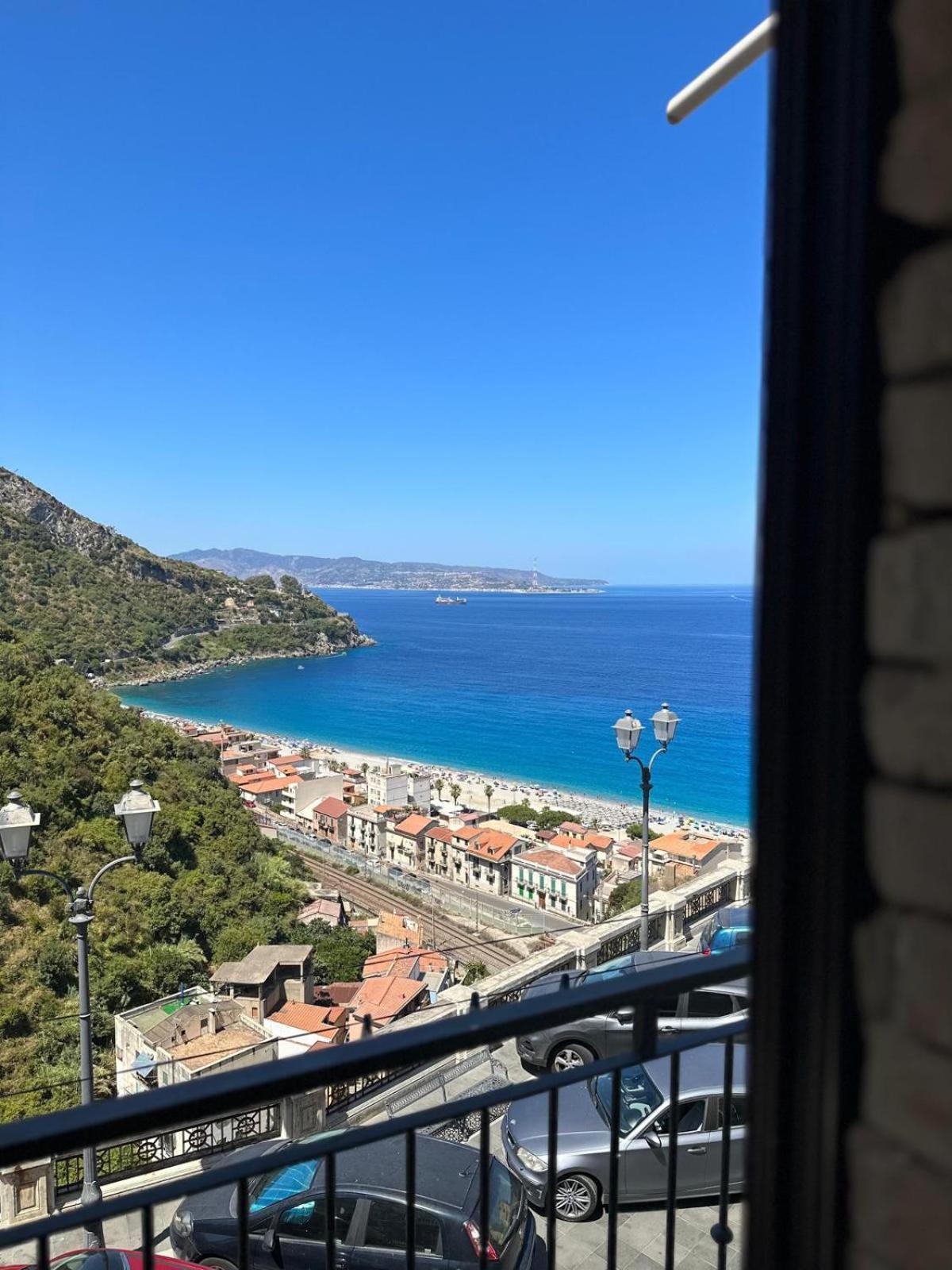 B&B La Bastia Шилла Екстер'єр фото