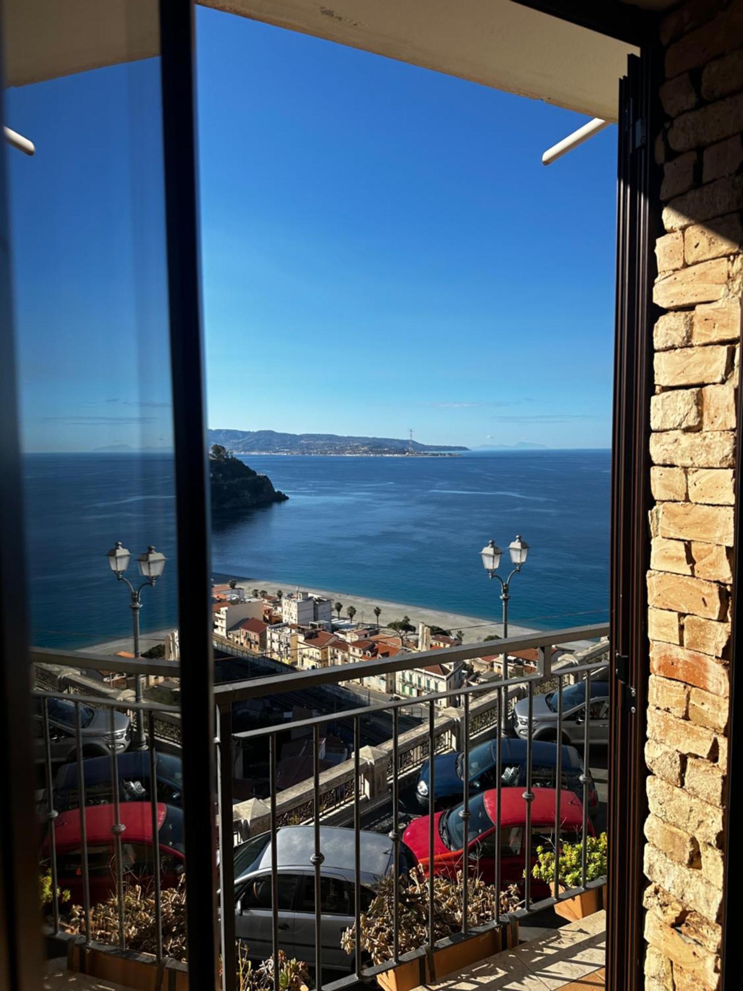B&B La Bastia Шилла Екстер'єр фото